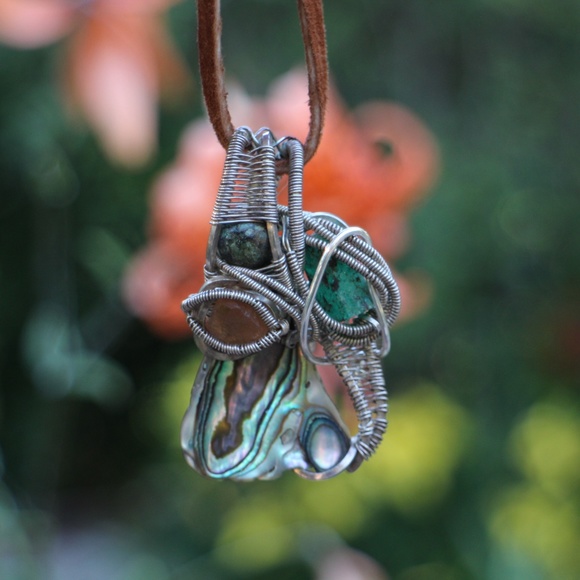 Selina Moon Jewelry - 🌸Handmade Multi-Crystal Wirewrap Pendant